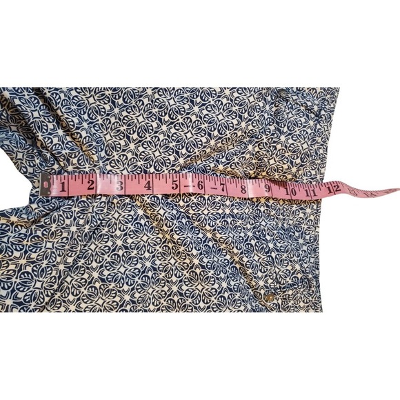 Athleta Bermuda Shorts Womens Blue White 6 Stretch Cuffed All Over Print  #44257 - Picture 12 of 16